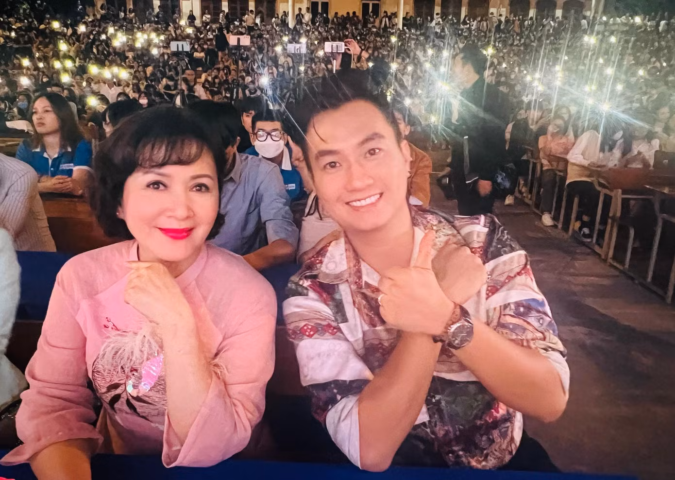 Nghệ sĩ Nhân dân Minh Hòa và diễn viên Phạm Anh Tuấn.