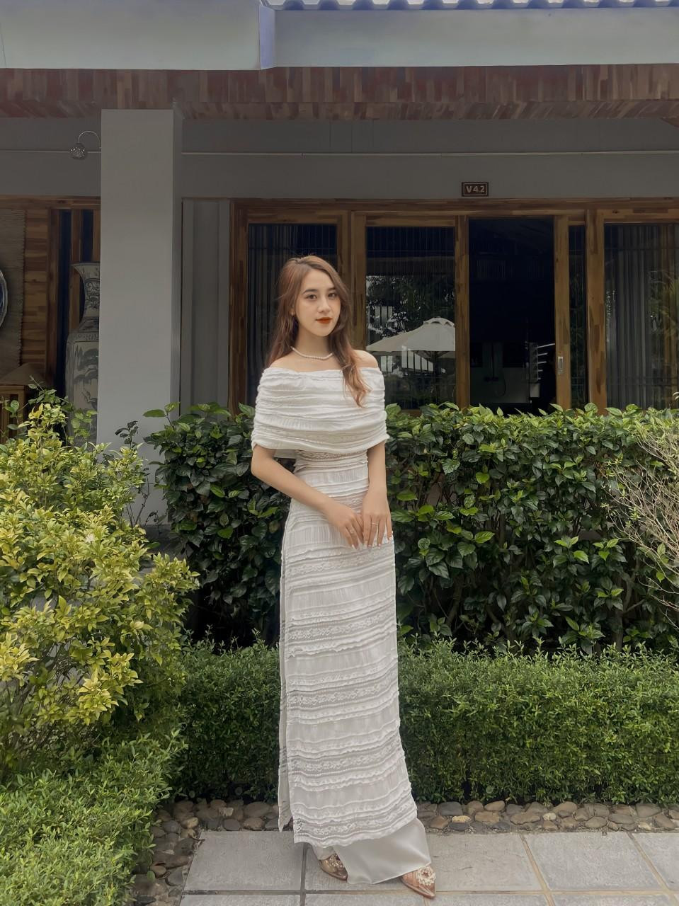 Cô sinh viên đa tài sở hữu ngoại hình nổi bật.