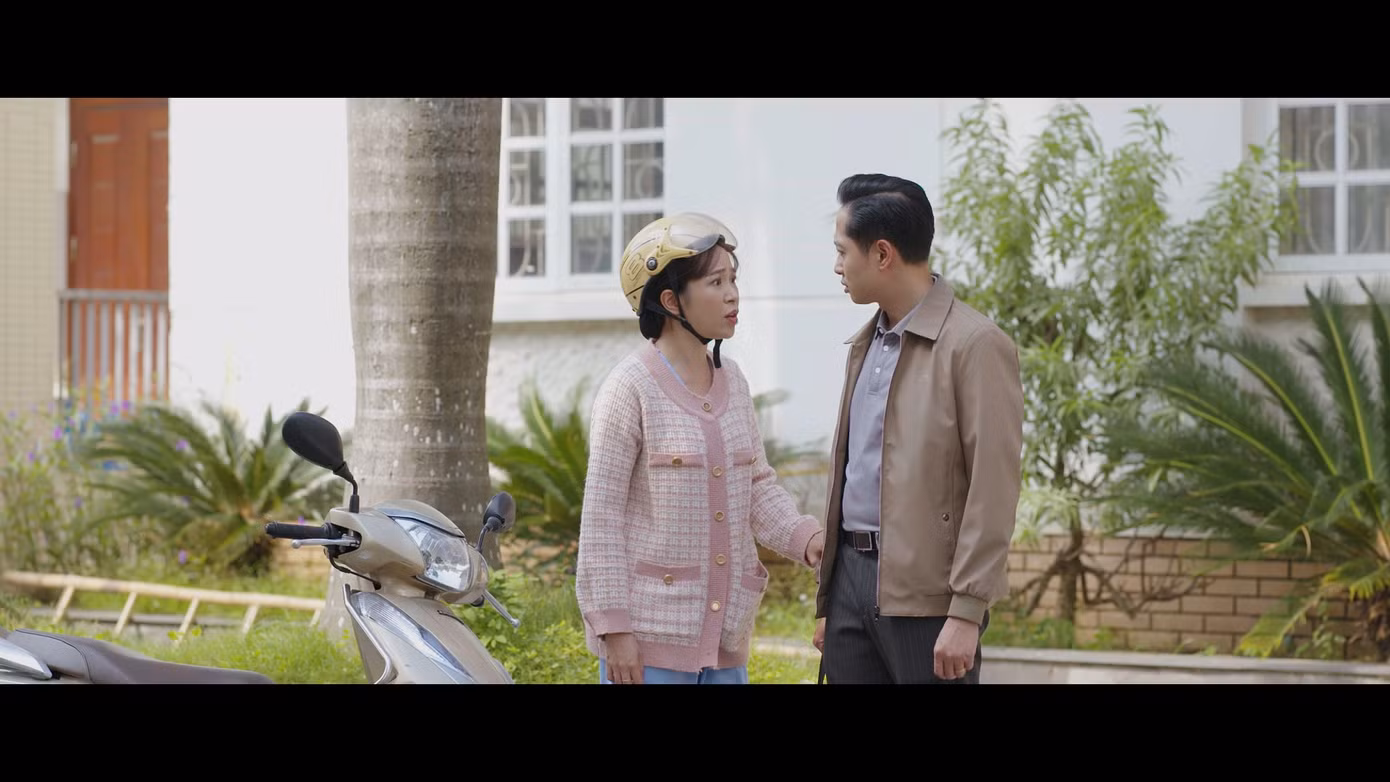 Cuộc hôn nhân của vợ chồng Son và Đạt, nơi mà người vợ luôn vun vén còn người chồng lại luôn hưởng thụ như một lẽ tự nhiên. Cuộc hôn nhân của vợ chồng Son và Đạt, nơi mà người vợ luôn vun vén còn người chồng lại luôn hưởng thụ như một lẽ tự nhiên.