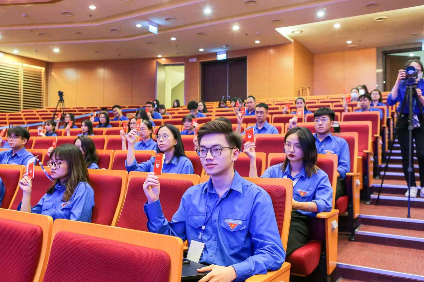 Thái Minh cùng các tình nguyện viên tích cực tham gia các hoạt động tình nguyện vì cộng đồng. Thái Minh cùng các tình nguyện viên tích cực tham gia các hoạt động tình nguyện vì cộng đồng.