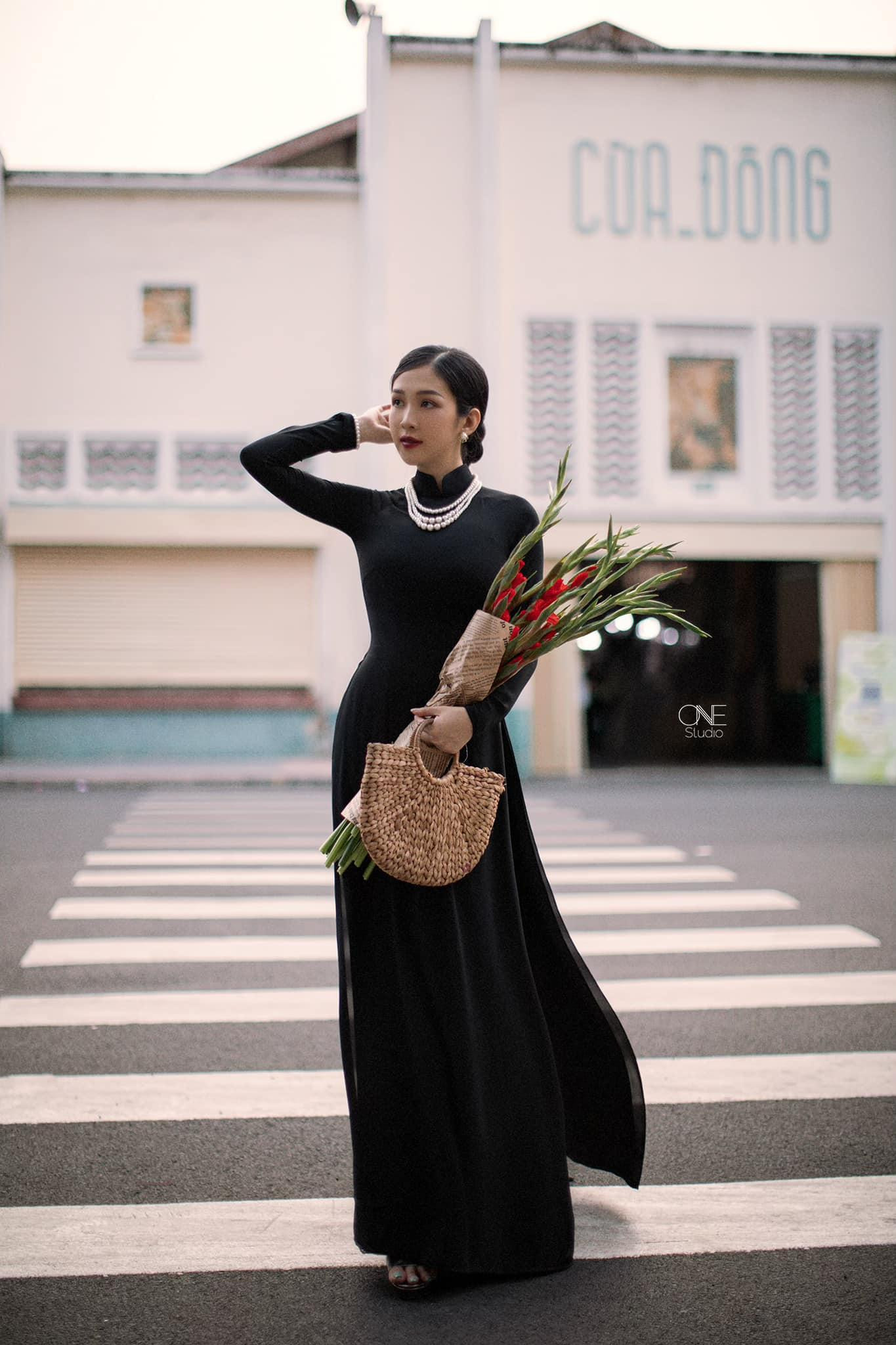 Mỹ Chi yêu kiều khi hóa thân thành quý cô Sài Gòn xưa.