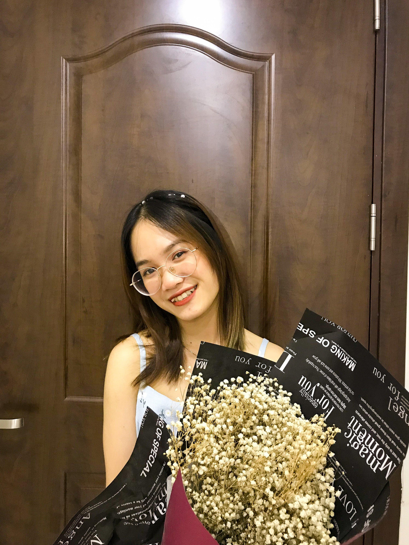 Bằng tình yêu, nhiệt huyết cô nàng ngày càng vững vàng hơn với công việc viết văn học. Bằng tình yêu, nhiệt huyết cô nàng ngày càng vững vàng hơn với công việc viết văn học.