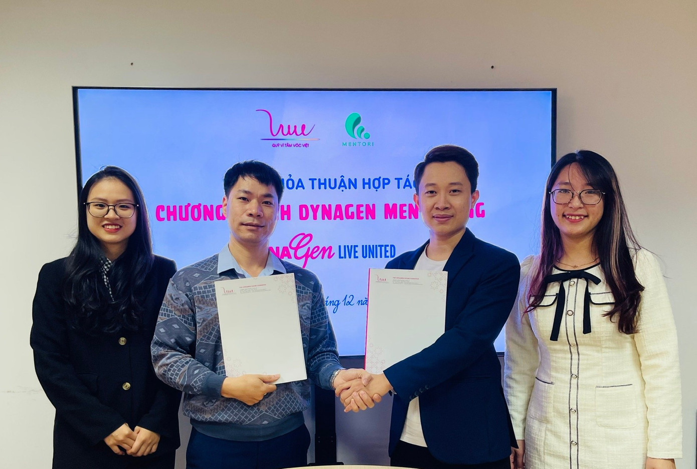 Mentori Vietnam trở thành đối tác nền tảng chính thức của chương trình Dynagen Mentoring trong khuôn khổ chương trình phát triển thanh niên Dynagen Live United (Quỹ Vì Tầm Vóc Việt - TH Group).