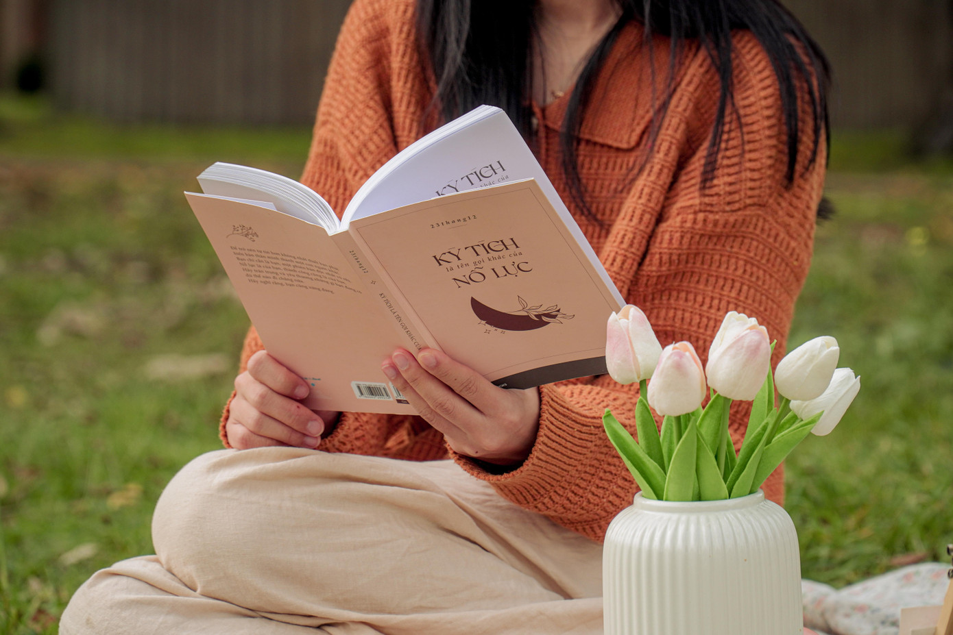 “Nếu ai đó muốn chôn vùi bạn thì đừng quên bạn vốn dĩ là một hạt giống…” - Lời nhắn gửi từ tác giả.