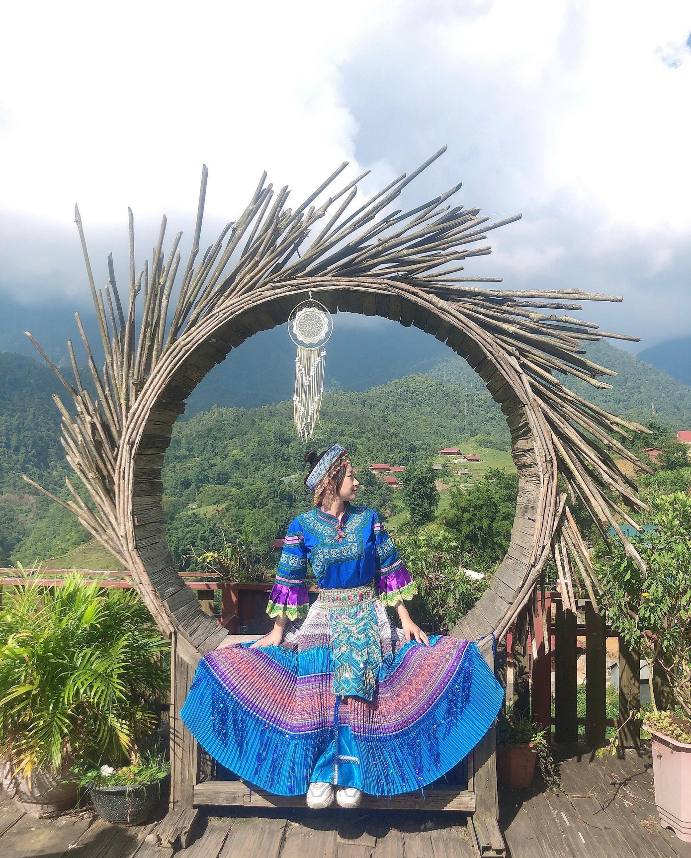 "Mình rất thích những chuyến đi, gặp gỡ từ đó mình tích lũy được nhiều kinh nghiệm sống", Thúy An chia sẻ.