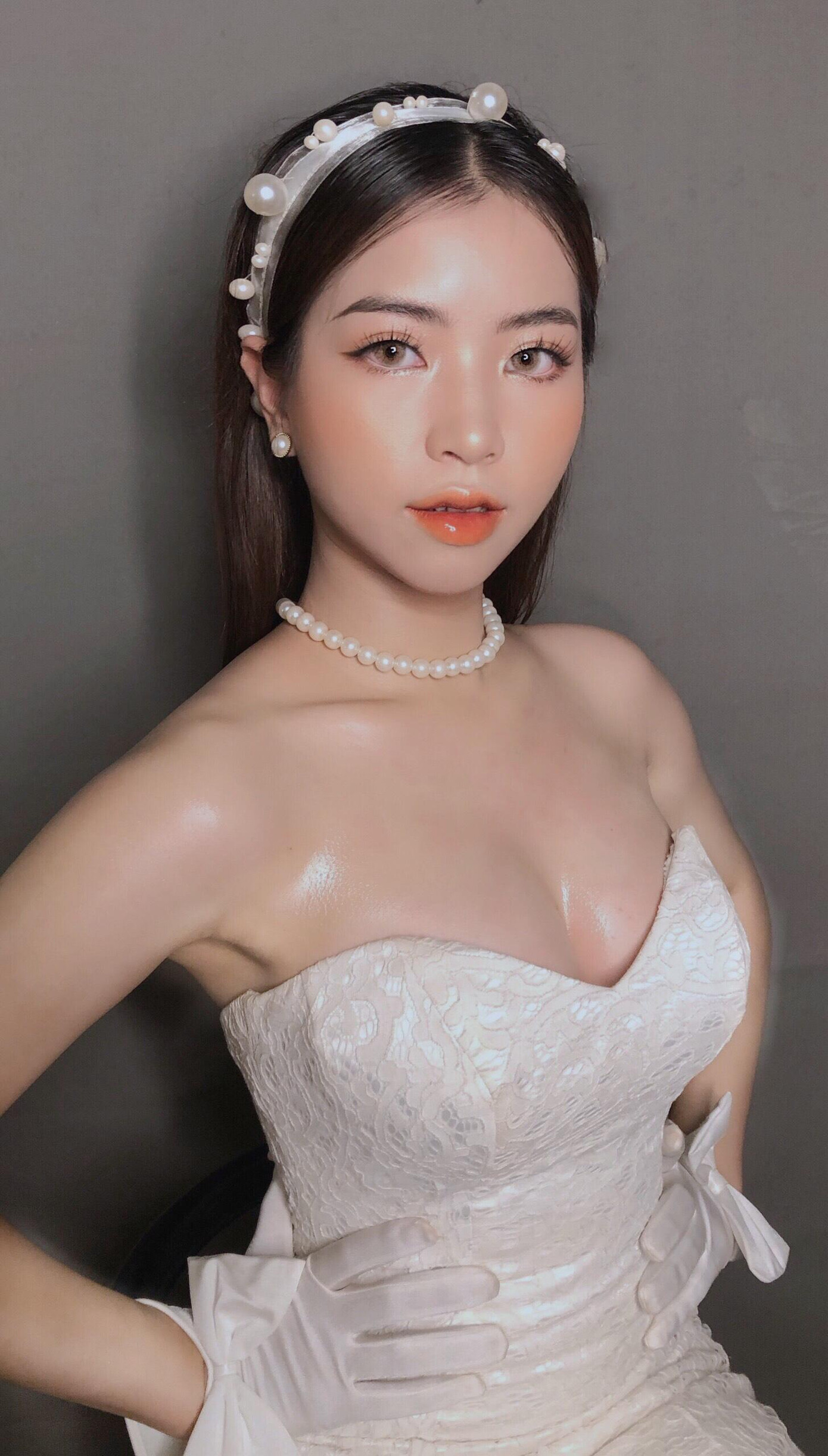 Nguyễn Như Quỳnh là một trong số những nhân tố nổi bật và từng đăng quang hoa khôi tại trường THPT Yên Dũng số 2 – Tỉnh Bắc Giang