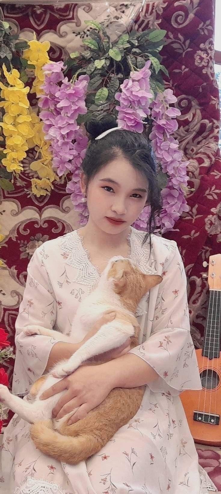 Đối với Quỳnh Chi, yếu tố cốt lõi để có một cuộc đời hạnh phúc và thành công chính là nhờ tình yêu thương. Đối với Quỳnh Chi, yếu tố cốt lõi để có một cuộc đời hạnh phúc và thành công chính là nhờ tình yêu thương.