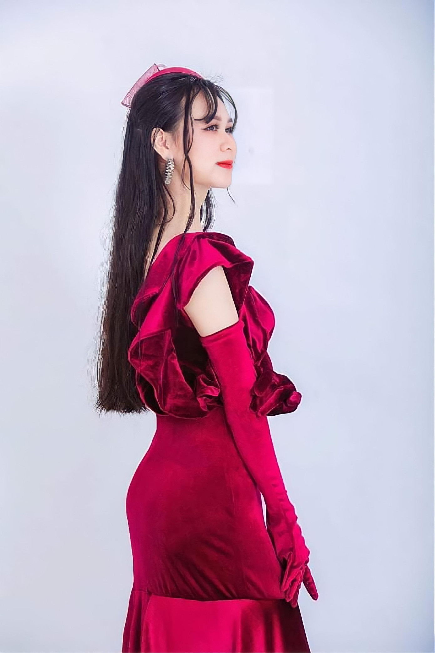 Đối với Ngọc Minh Thủy, chỉ khi được sống với nghệ thuật, cô mới cảm thấy bản thân được thăng hoa.