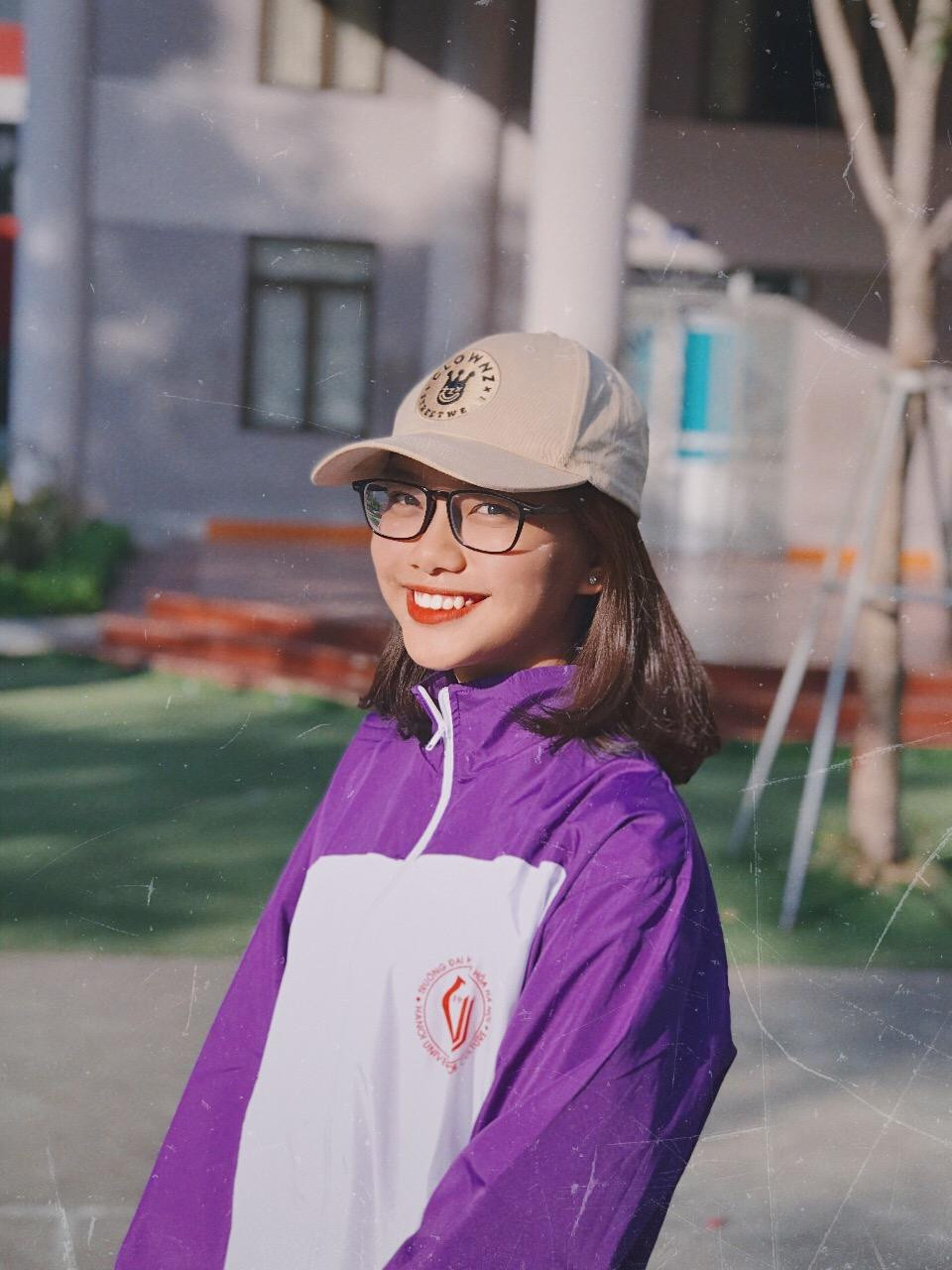 Trong khả năng của mình, hãy luôn sẵn sàng đưa tay ra giúp đỡ người khác cho dù là việc nhỏ nhất. Trong khả năng của mình, hãy luôn sẵn sàng đưa tay ra giúp đỡ người khác cho dù là việc nhỏ nhất.