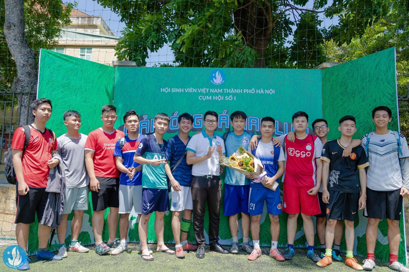 Đạt Quân tham gia giải bóng đá giao lưu Hội Sinh viên Việt Nam thành phố Hà Nội cụm số 1.