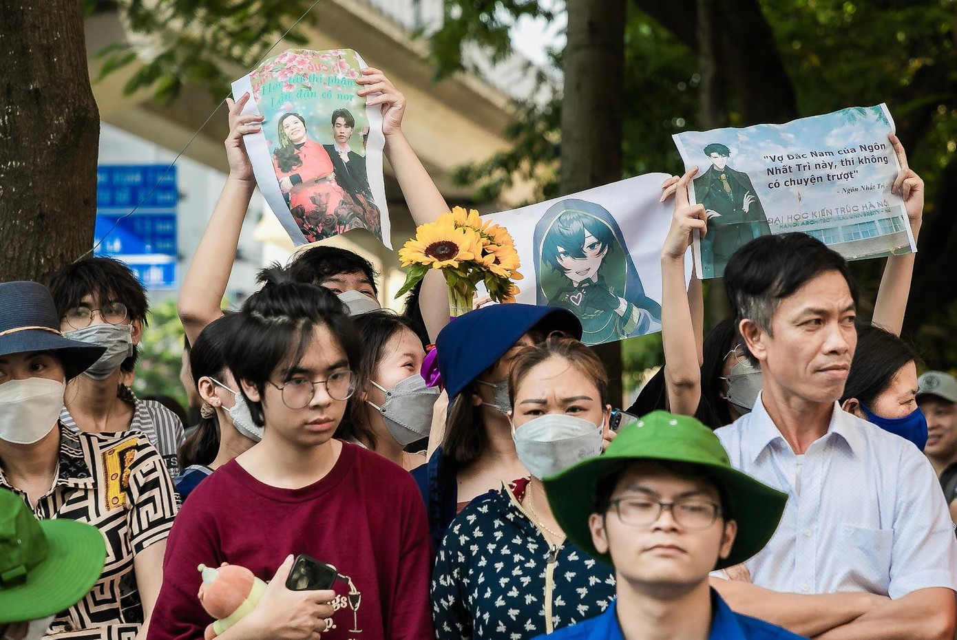 Sự xuất hiện của tổng tài Ngôn Nhất Trì và nhân vật anime Shoto khiến dân mạng thích thú.