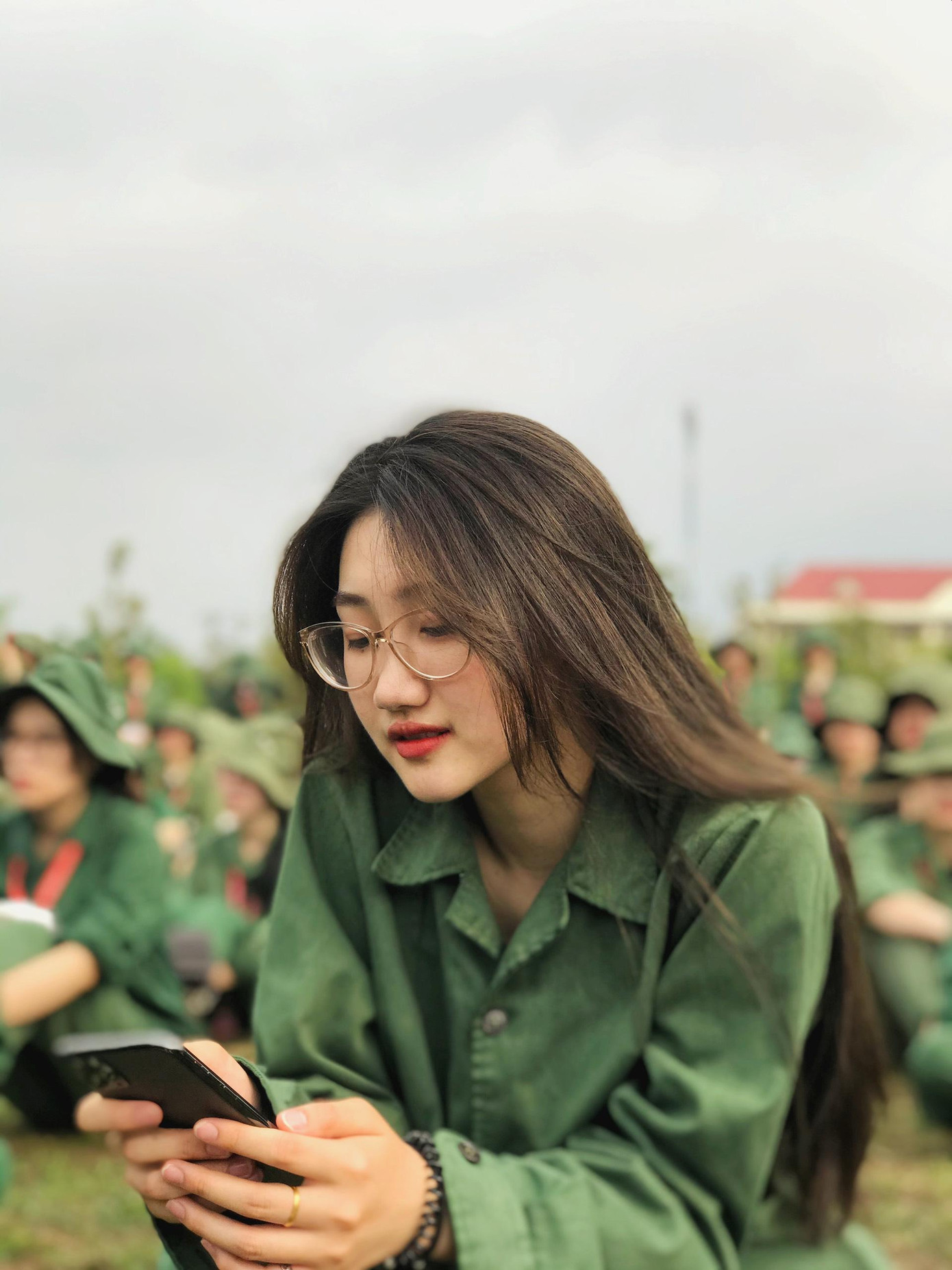 Thùy Linh tâm niệm: “Việc kiếm tiền chỉ là phụ, tri thức mới làm nên giá trị thực sự của con người”.