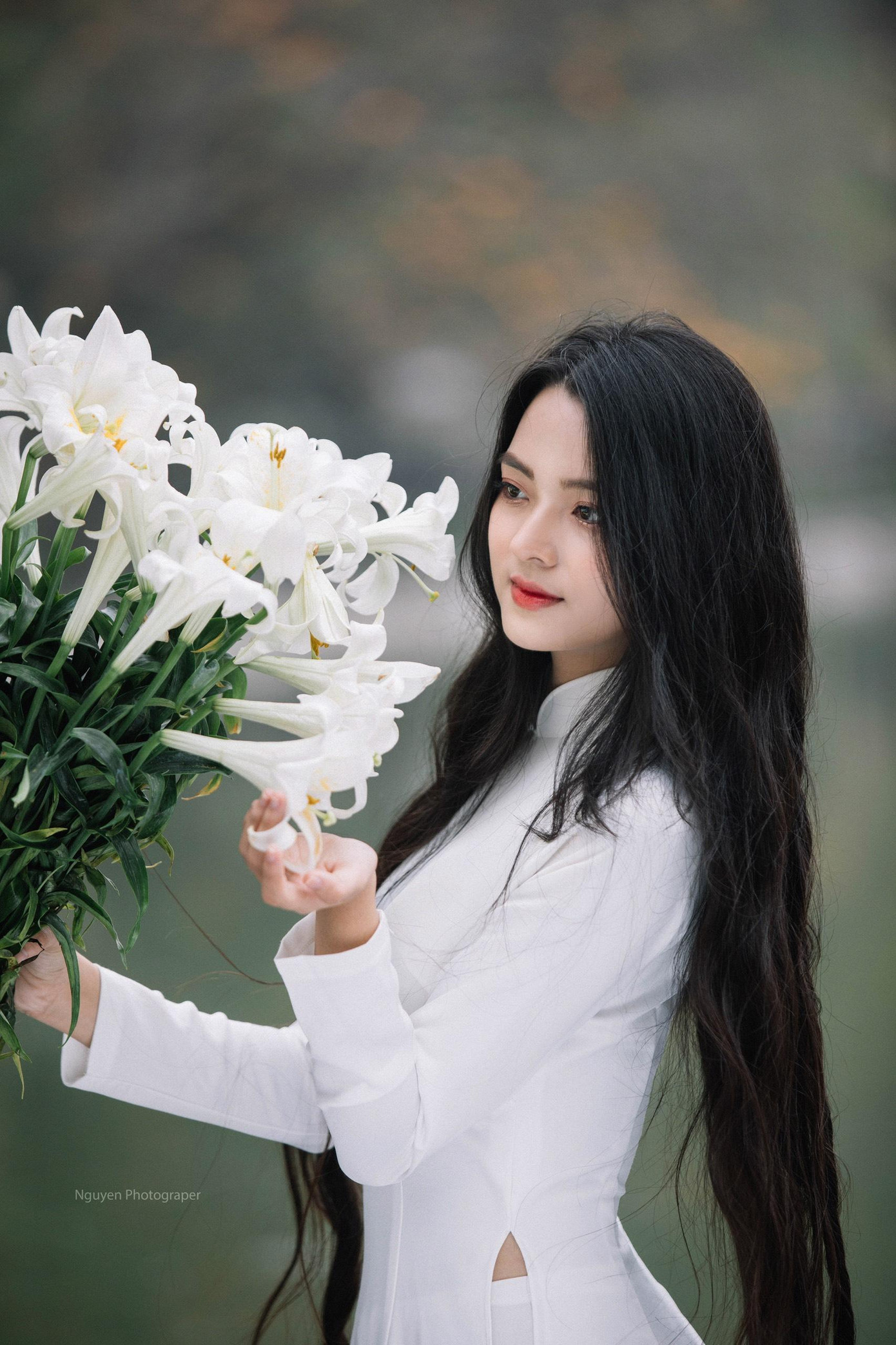 Trang Thảo sở hữu chiều cao 1m68, với số đo ba vòng là 83-59-93. Trang Thảo sở hữu chiều cao 1m68, với số đo ba vòng là 83-59-93.