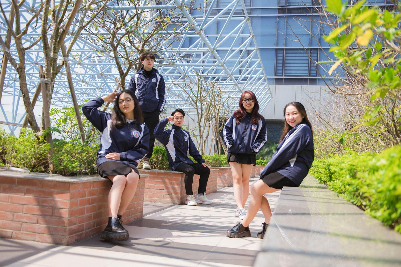 Nhóm bạn thân tại Đại học của Huy.