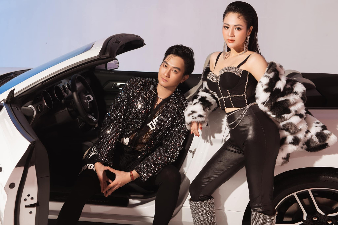 Định hình trong buổi chụp hình của diễn viên Phạm Anh Tuấn và Hoa Cherry.