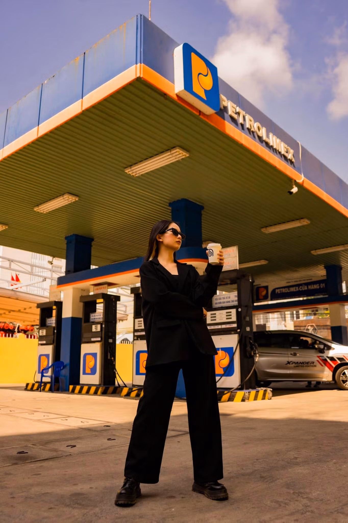 Từ thần thái cho đến phong cách thời trang, Mỹ Châu đều nhận được rất nhiều lời khen.