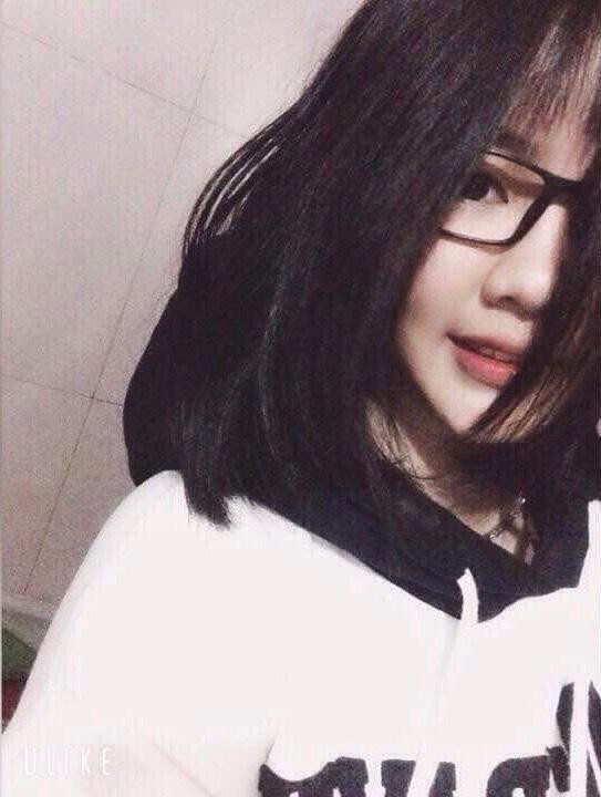 Nguyễn Yến Nhi sinh năm 2003 tại một vùng quê ven biển thuộc tỉnh Nam Định, hiện đang là sinh viên năm 2 chuyên ngành Kinh tế Xây dựng, khoa Kinh tế và Quản lý Xây dựng, trường Đại học Xây dựng Hà Nội. Nguyễn Yến Nhi sinh năm 2003 tại một vùng quê ven biển thuộc tỉnh Nam Định, hiện đang là sinh viên năm 2 chuyên ngành Kinh tế Xây dựng, khoa Kinh tế và Quản lý Xây dựng, trường Đại học Xây dựng Hà Nội.