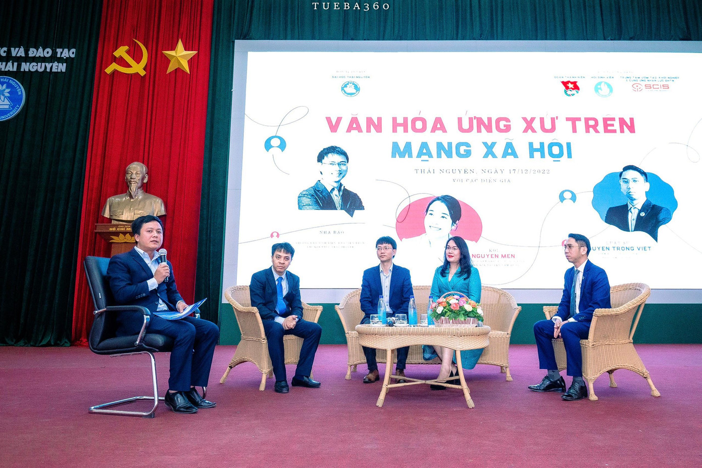 Chủ tịch GBM Group Nguyễn Mến chia sẻ tại tọa đàm Văn hóa ứng xử trên mạng xã hội. Chủ tịch GBM Group Nguyễn Mến chia sẻ tại tọa đàm Văn hóa ứng xử trên mạng xã hội.