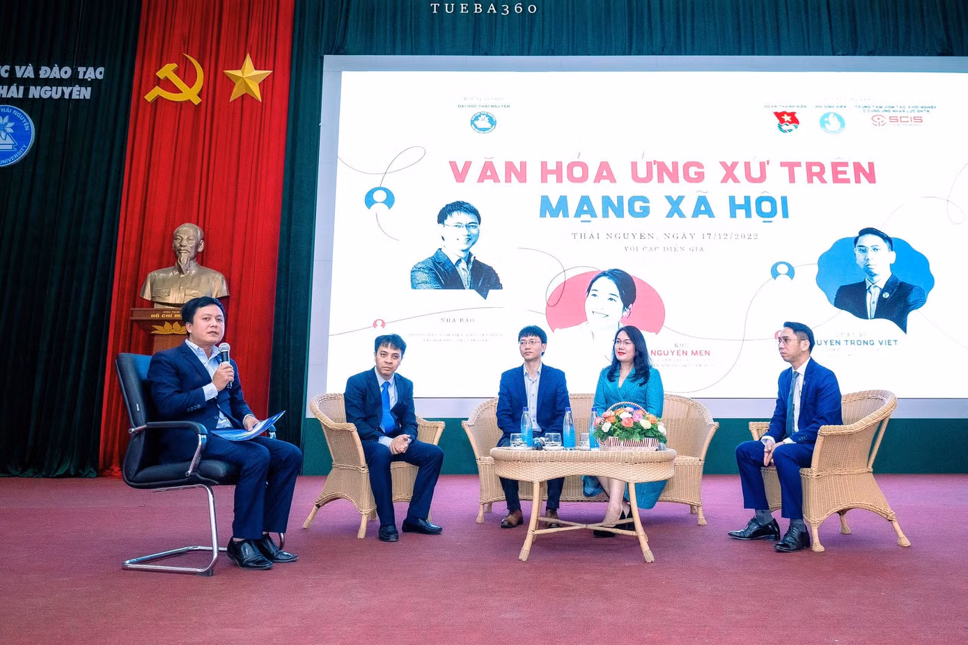 Chủ tịch GBM Group Nguyễn Mến chia sẻ tại tọa đàm Văn hóa ứng xử trên mạng xã hội.