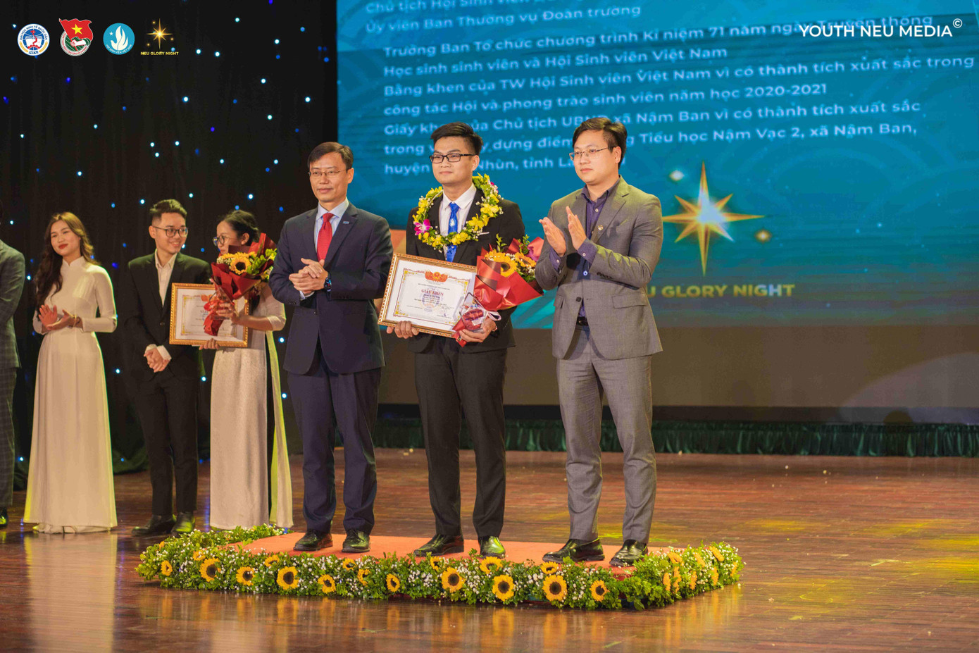 Lễ trao sinh viên tiêu biểu.