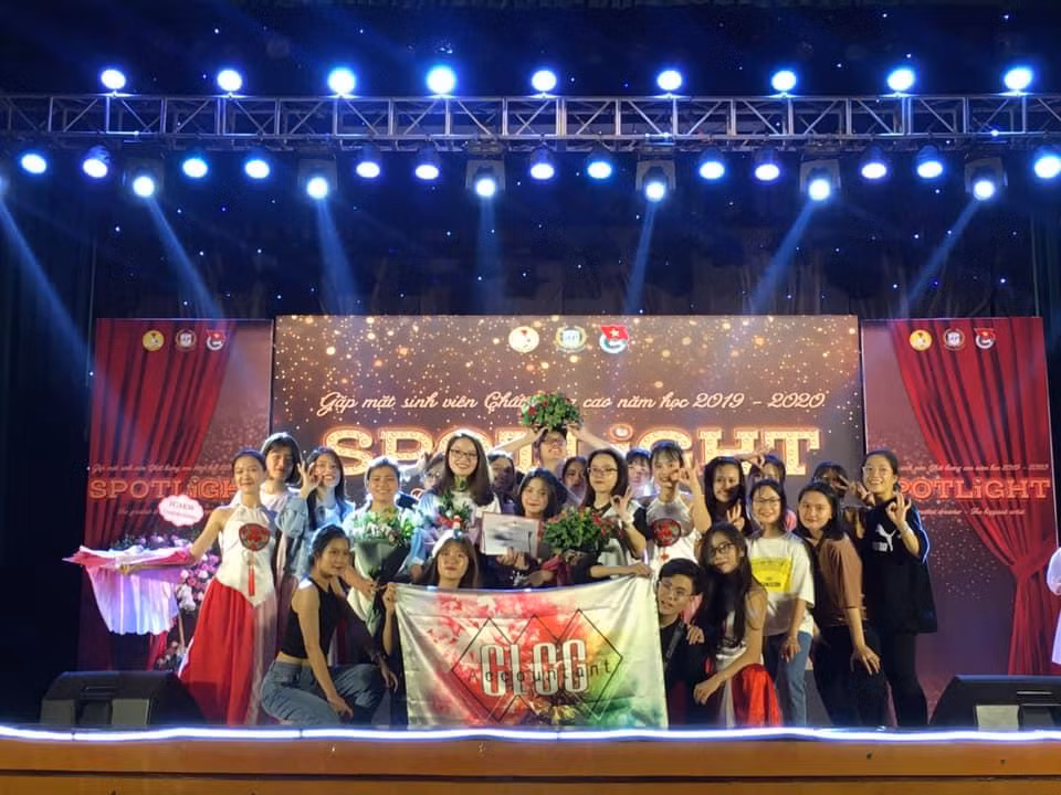 Chương trình "Gặp mặt sinh viên CLC năm học 2019 - 2020 Spotlight".