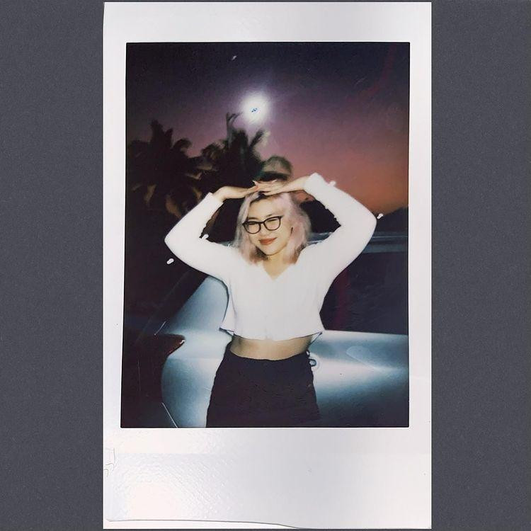 Sức khỏe và học tập tốt tại trời Tây là điều Quỳnh Phương tập trung nhất lúc này Sức khỏe và học tập tốt tại trời Tây là điều Quỳnh Phương tập trung nhất lúc này