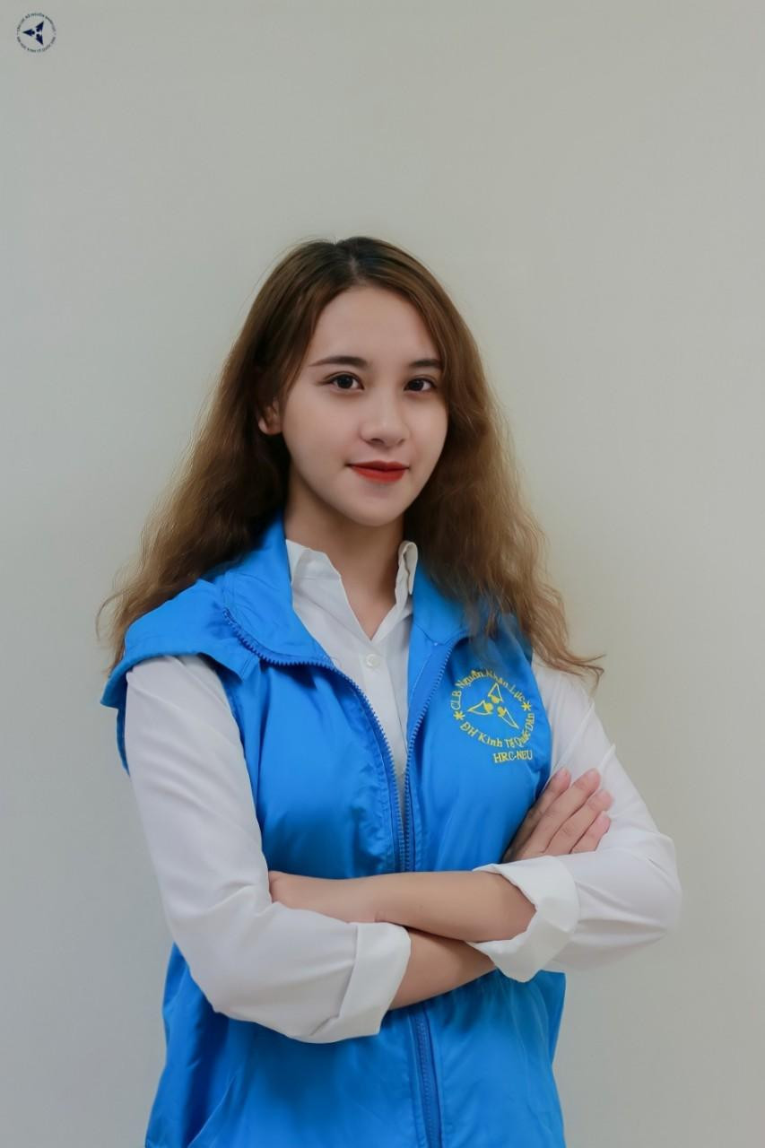 Huyền Trang từng làm leader và thành viên ban Tổ chức của nhiều dự án trong CLB.