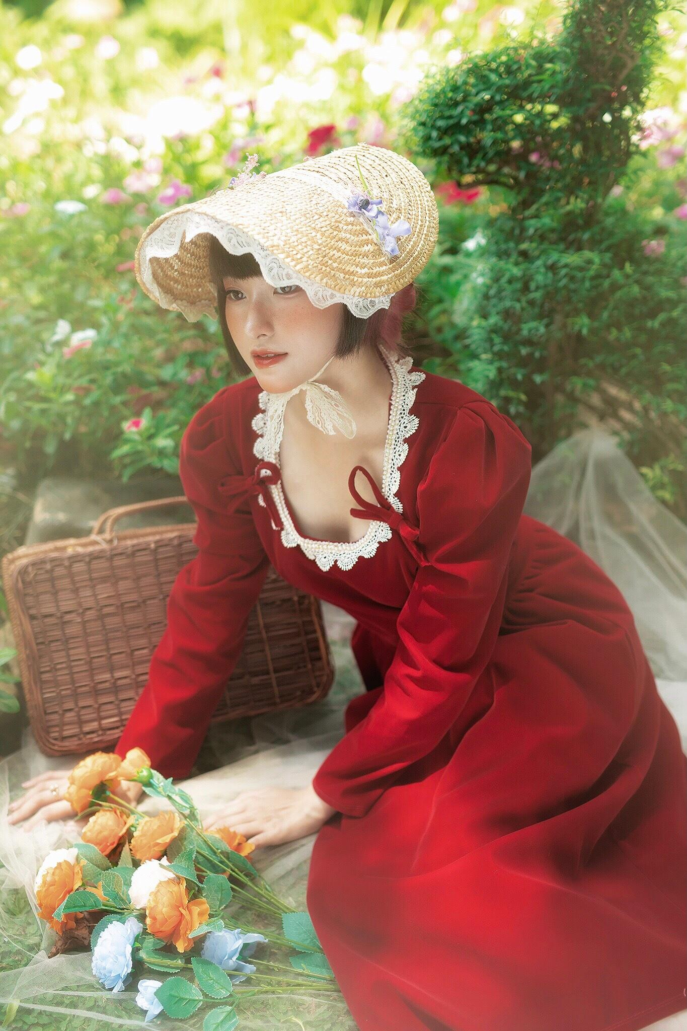 Trúc Anh tin rằng, thành công chỉ đến khi chúng ta cố gắng hết sức và không ngừng hoàn thiện bản thân.