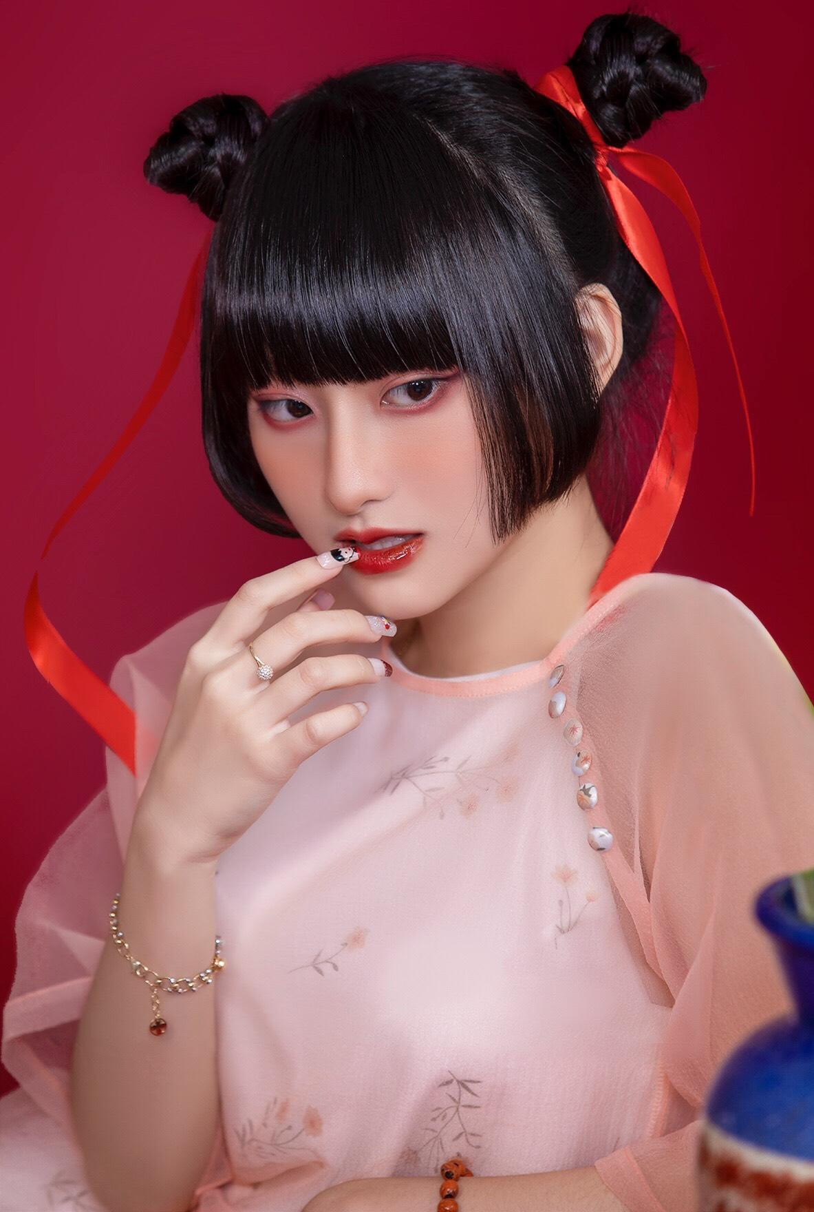 Bên cạnh công việc học, Trúc Anh còn là người mẫu ảnh tự do.