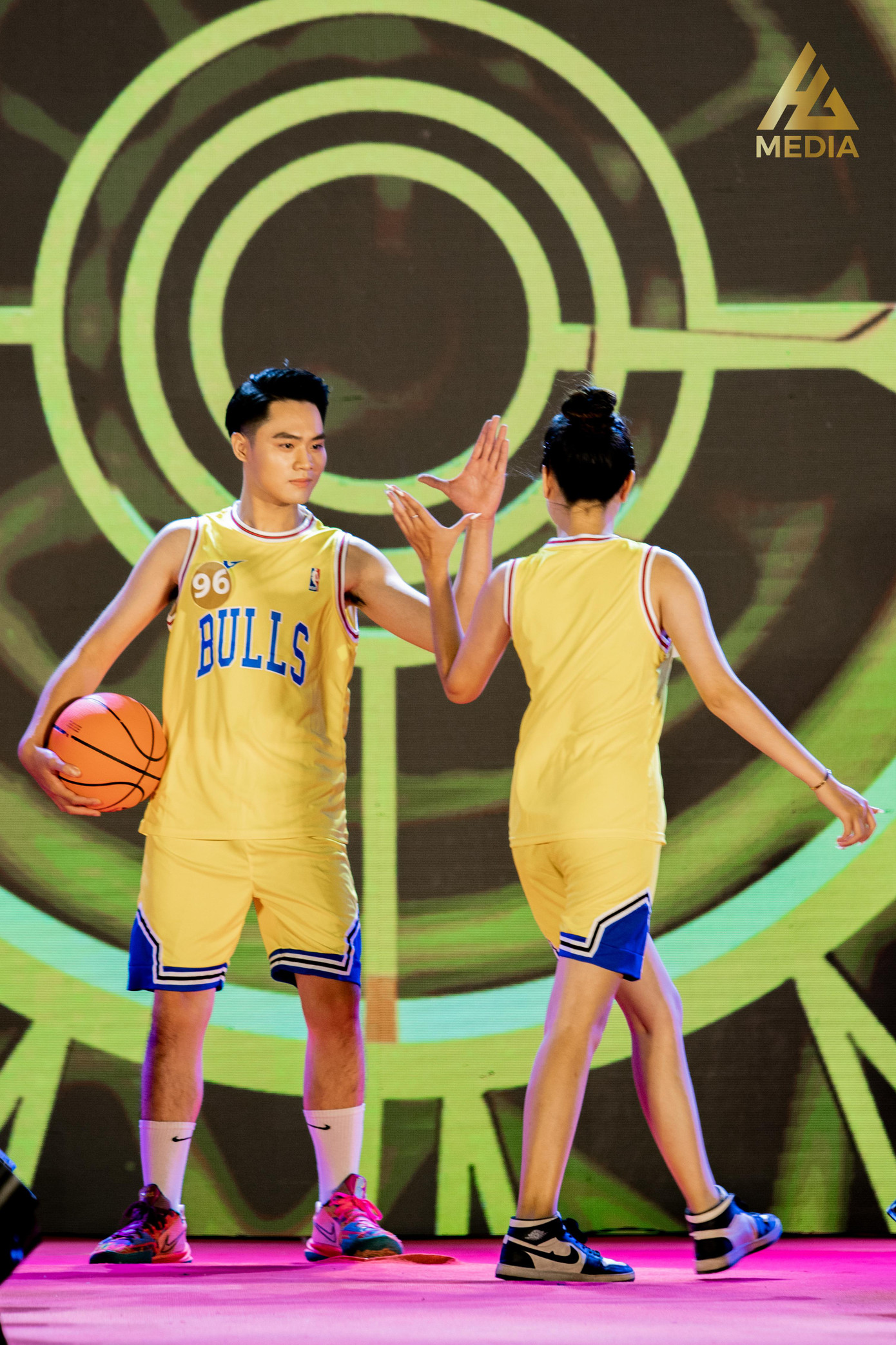 Phần biểu diễn trang phục thể thao tại cuộc thi Sinh viên Thanh lịch 2022.