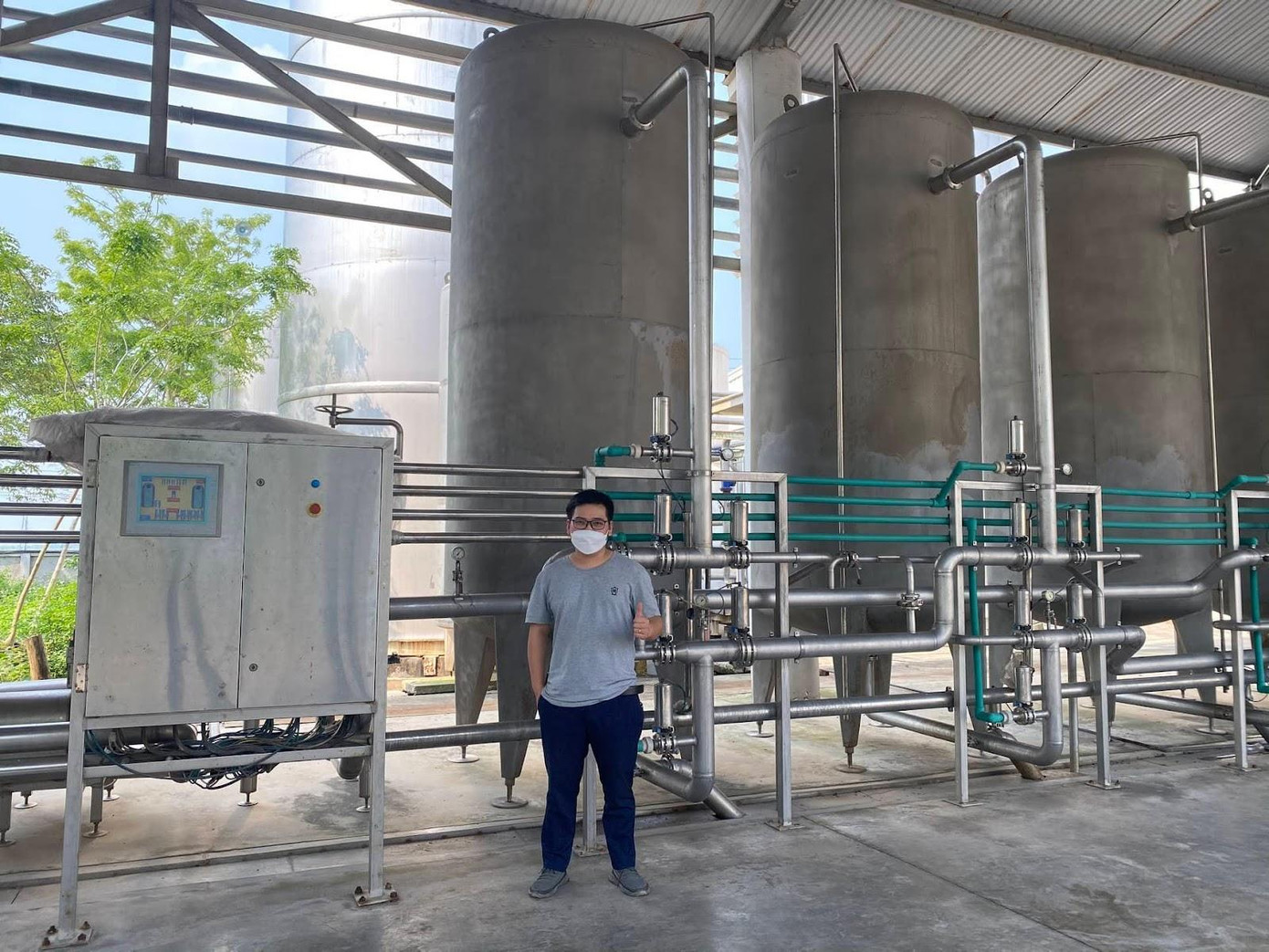 Cựu sinh viên trường Thủy lợi đã hình thành ý tưởng tìm hiểu các phương pháp xử lý để tạo ra nguồn nước sạch đảm bảo dùng trong sinh hoạt, ăn uống.