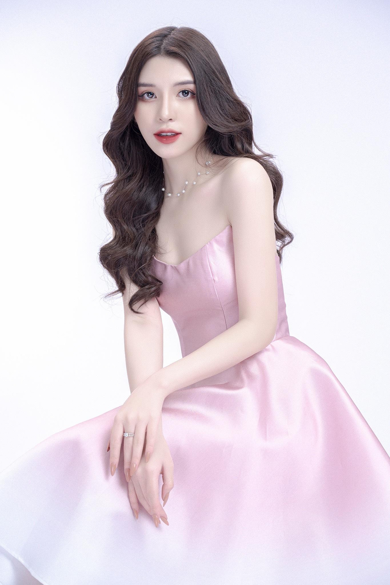 Cô gái đam mê kinh doanh thời trang.