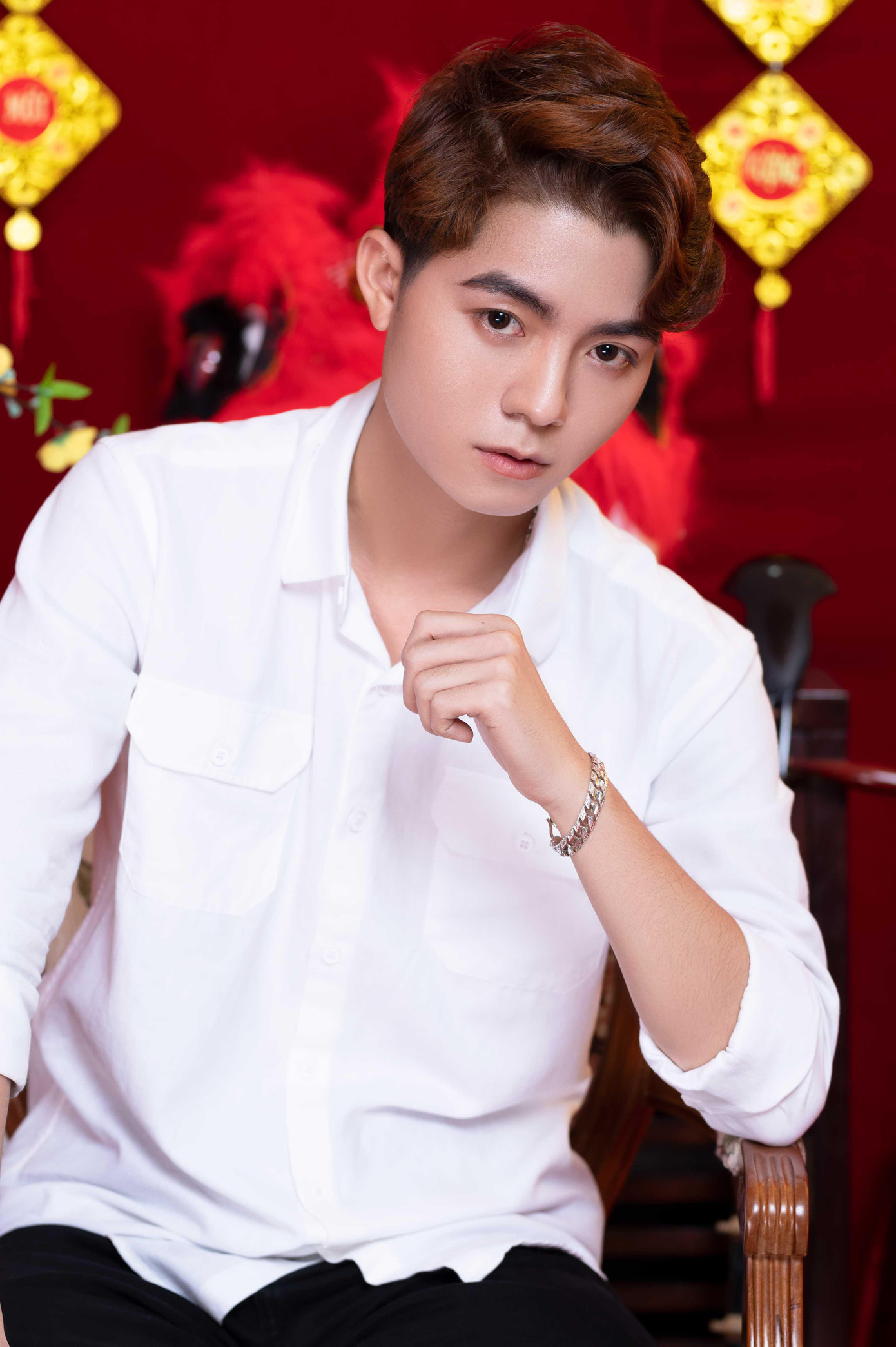 Chúc Tuấn Khanh cùng gia đình năm mới Nhâm Dần 2022 an khang thịnh vượng, vạn sự như ý!. Chúc Tuấn Khanh cùng gia đình năm mới Nhâm Dần 2022 an khang thịnh vượng, vạn sự như ý!.