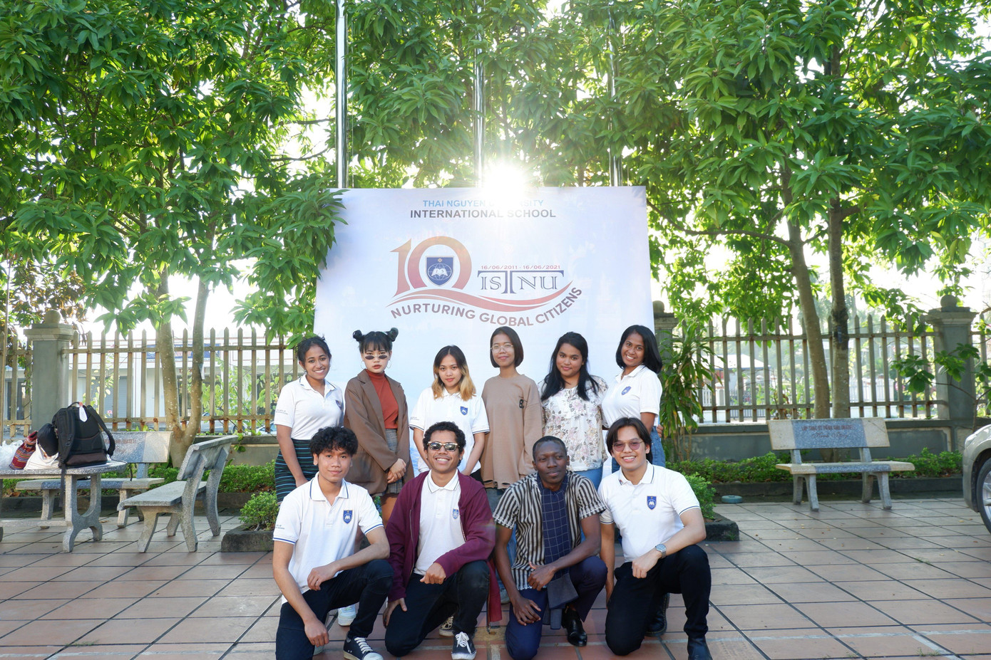 Jan Aldrick Sales Sendaydiego cùng các bạn du học sinh Khoa Quốc tế tham gia các hoạt động tại trường học. Jan Aldrick Sales Sendaydiego cùng các bạn du học sinh Khoa Quốc tế tham gia các hoạt động tại trường học.