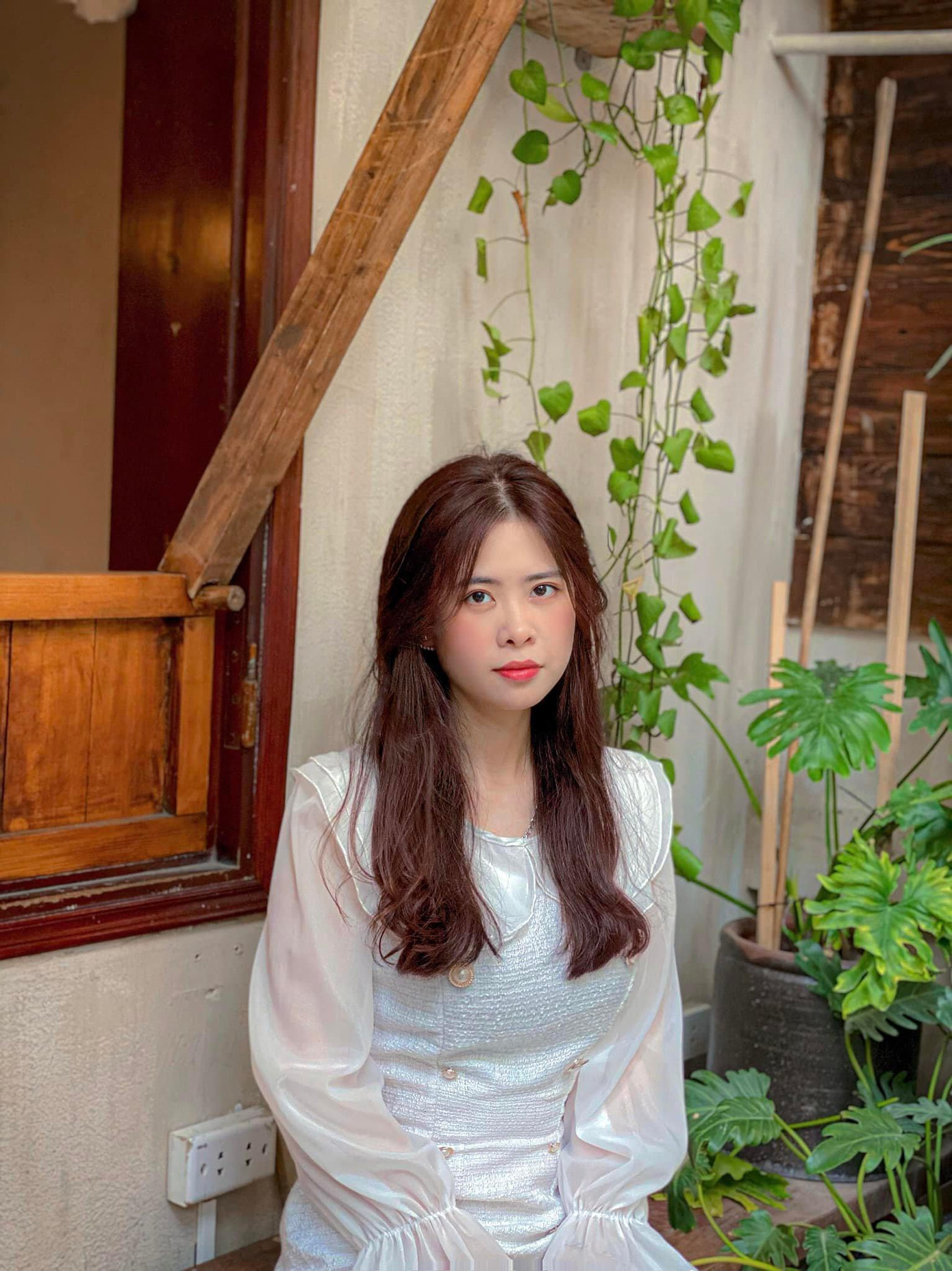 Cô bạn đang gặp phải nhiều khó khăn nhất định trong việc lựa chọn môi trường làm việc phù hợp nhất. Cô bạn đang gặp phải nhiều khó khăn nhất định trong việc lựa chọn môi trường làm việc phù hợp nhất.