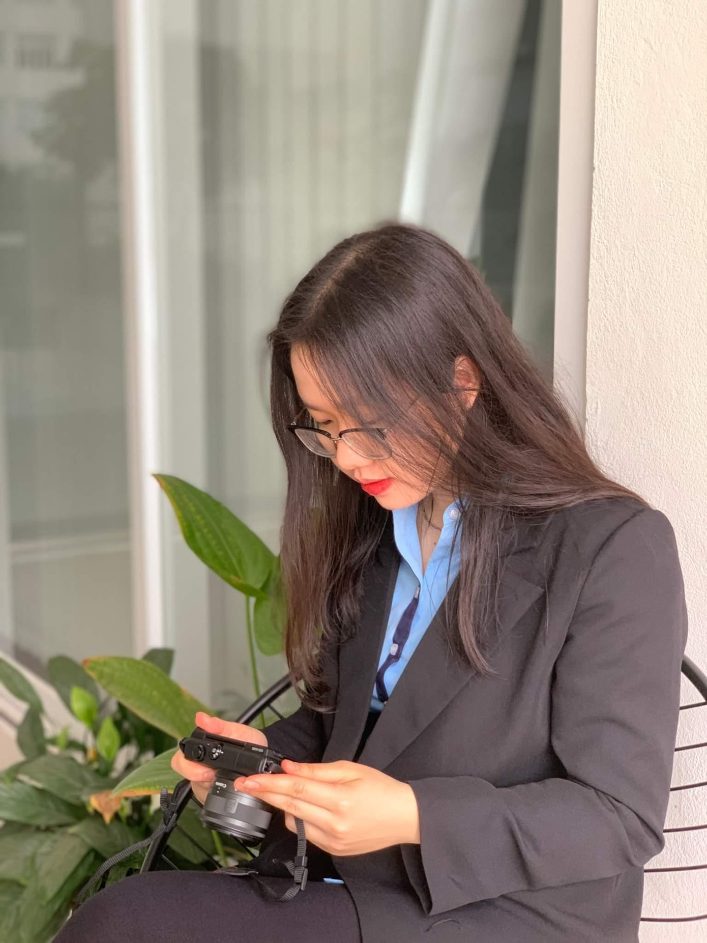 Mai Trang hòa nhập với cuộc sống sinh viên đại học dễ dàng hơn nhờ có được những người bạn thân thiết.