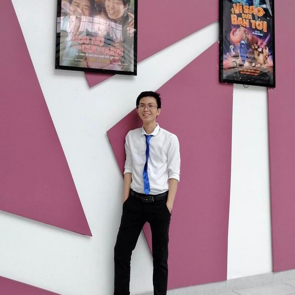 Đào Dương Phụng (Phú Yên), sinh viên ngành Kinh tế đối ngoại, trường Đại học Kinh tế - Luật, ĐHQG TPHCM.