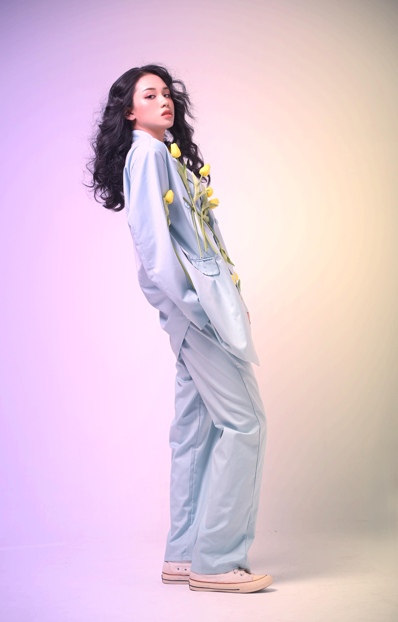 Bên cạnh công việc học, Lan Anh hiện còn được biết đến là người mẫu ảnh tự do.