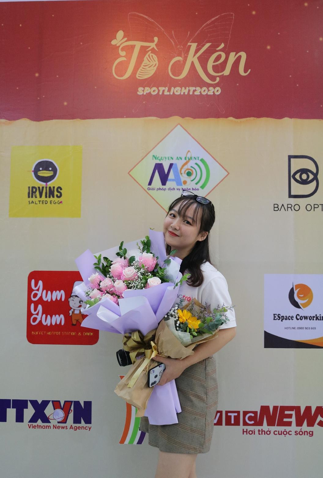 "Suy nghĩ sẽ khiến bạn thỏa mãn nhưng hành động mới là thứ quyết định thành công của bạn." "Suy nghĩ sẽ khiến bạn thỏa mãn nhưng hành động mới là thứ quyết định thành công của bạn."