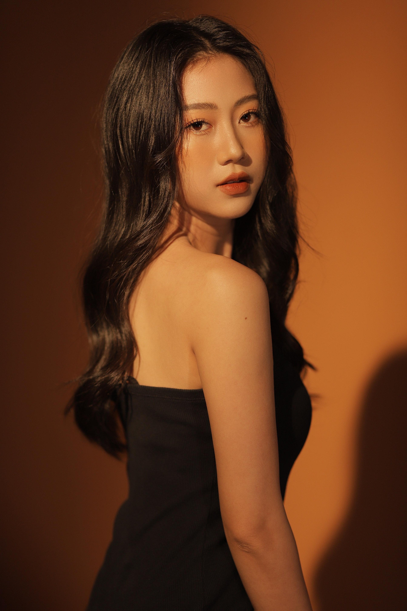 Ngọc Loan bén duyên với nghề mẫu ảnh từ năm hai Đại học.