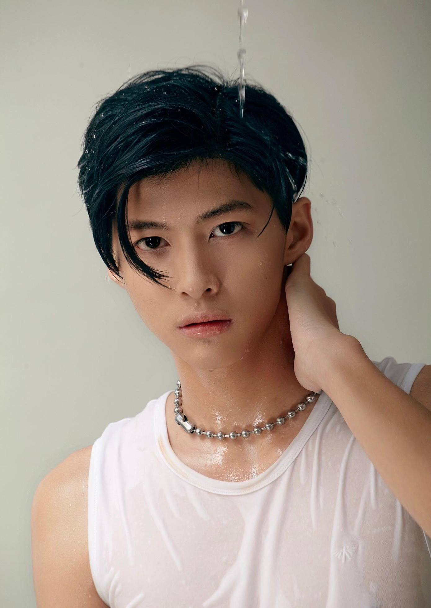 Có được những thành tựu nhất định, nhưng chàng mẫu ảnh trẻ không ngừng cố gắng nỗ lực, tiếp tục phát huy được những thế mạnh của bản thân.