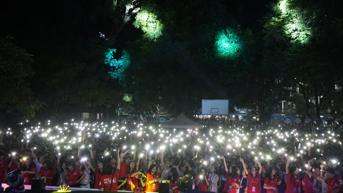 Tham gia sự kiện, các bạn sinh viên sẽ có cơ hội gặp gỡ dàn nghệ sĩ khách mời cực kì chất lượng.