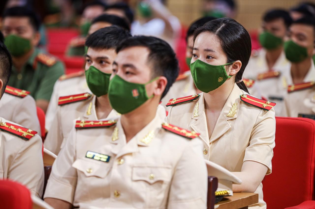 Đại úy Lê Xuân Nam.