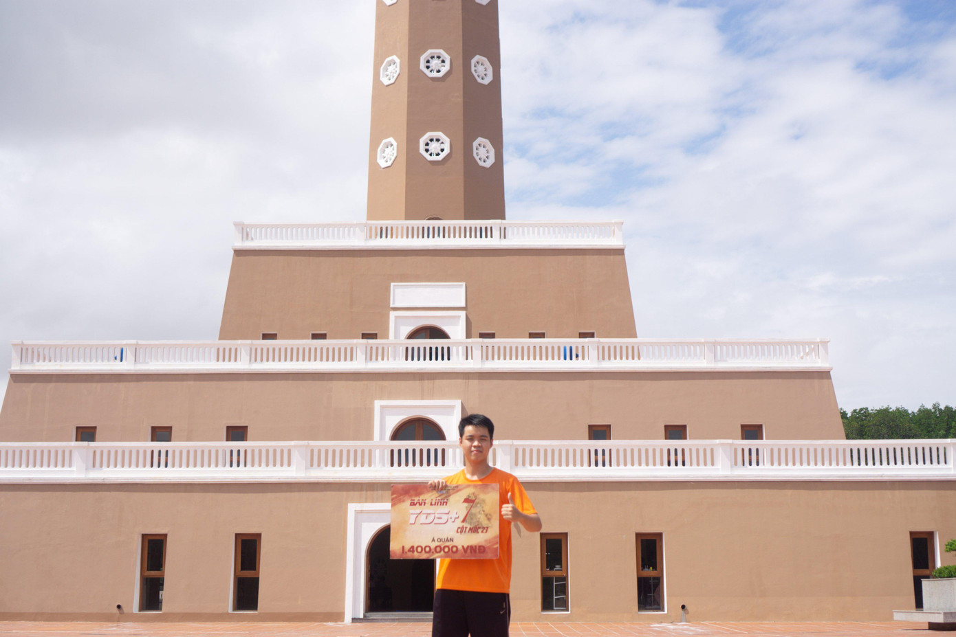 Giải Nhì cuộc thi Bản lĩnh YDS+ mùa 7. Giải Nhì cuộc thi Bản lĩnh YDS+ mùa 7.