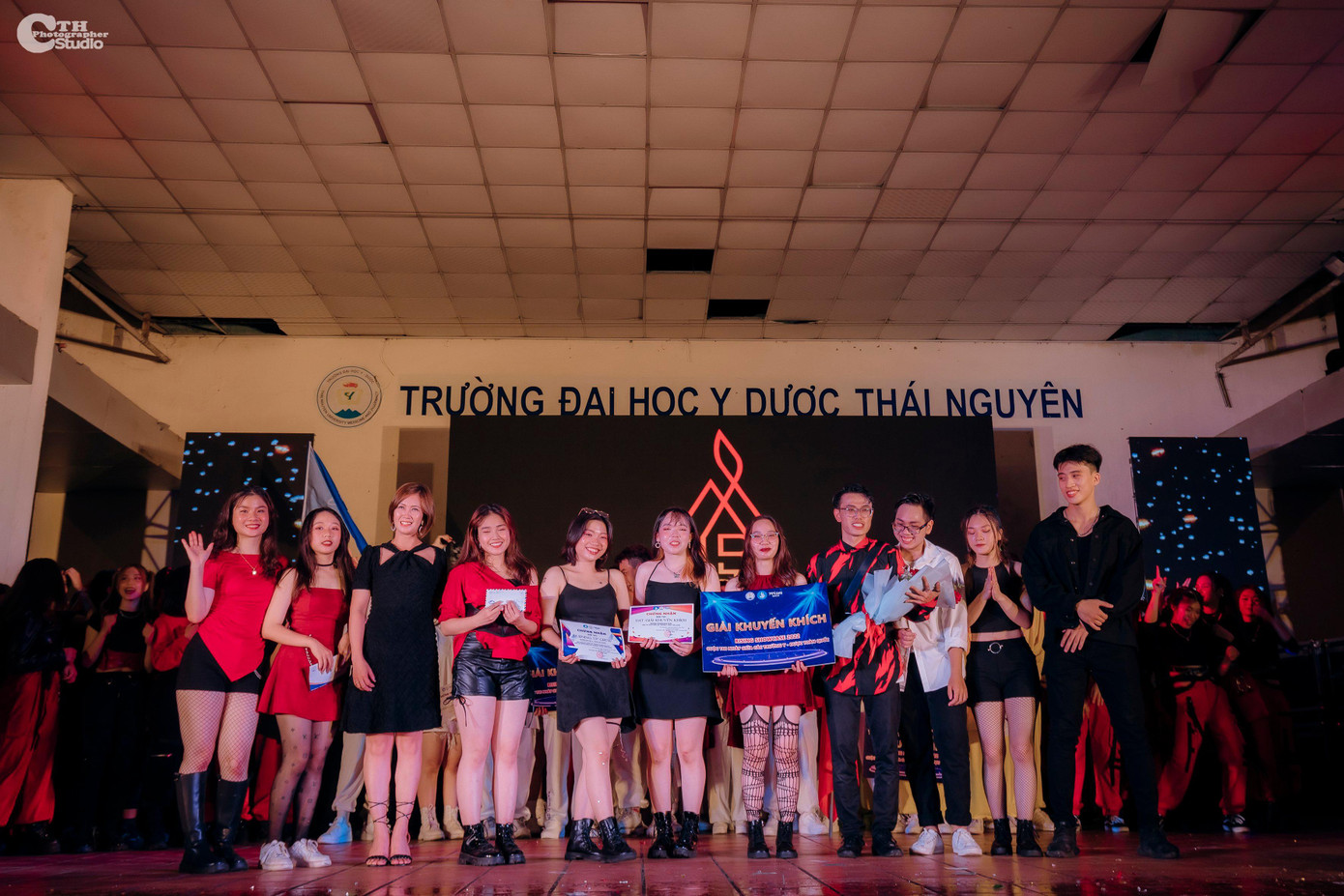 Giải khuyến khích 2. Giải khuyến khích 2.