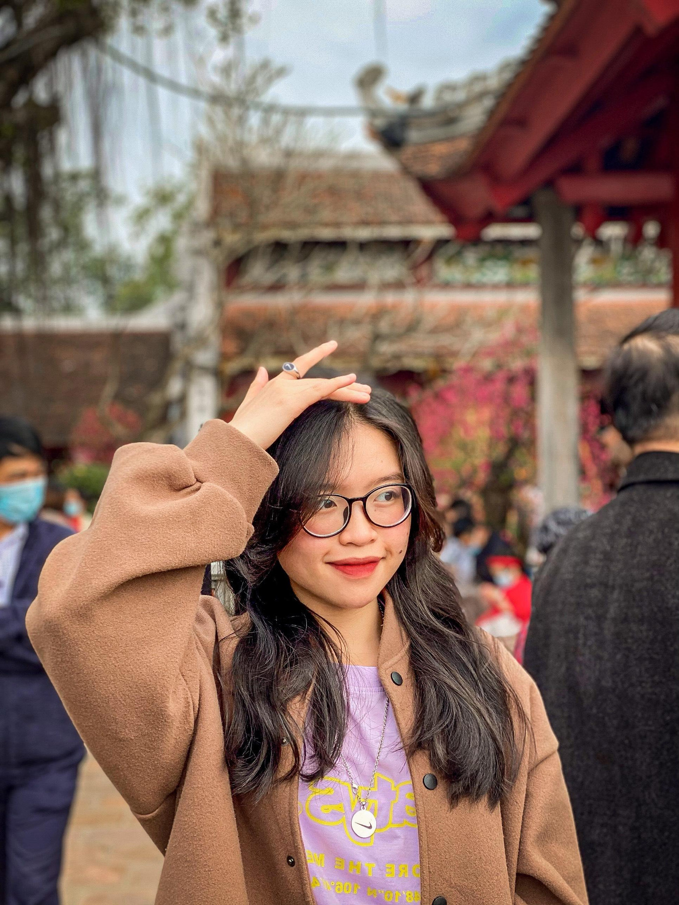 Hà Hoàng Trà My từ một cô gái yếu đuối, nhút nhát, cô nàng đã dần trưởng thành và bản lĩnh. Hà Hoàng Trà My từ một cô gái yếu đuối, nhút nhát, cô nàng đã dần trưởng thành và bản lĩnh.