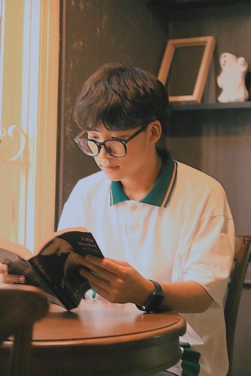 Trải qua nhiều công việc làm thêm, Quốc Khánh học hỏi được nhiều kinh nghiệm trong cuộc sống, cách làm việc khoa học và cải thiện khả năng giao tiếp của bản thân. Trải qua nhiều công việc làm thêm, Quốc Khánh học hỏi được nhiều kinh nghiệm trong cuộc sống, cách làm việc khoa học và cải thiện khả năng giao tiếp của bản thân.