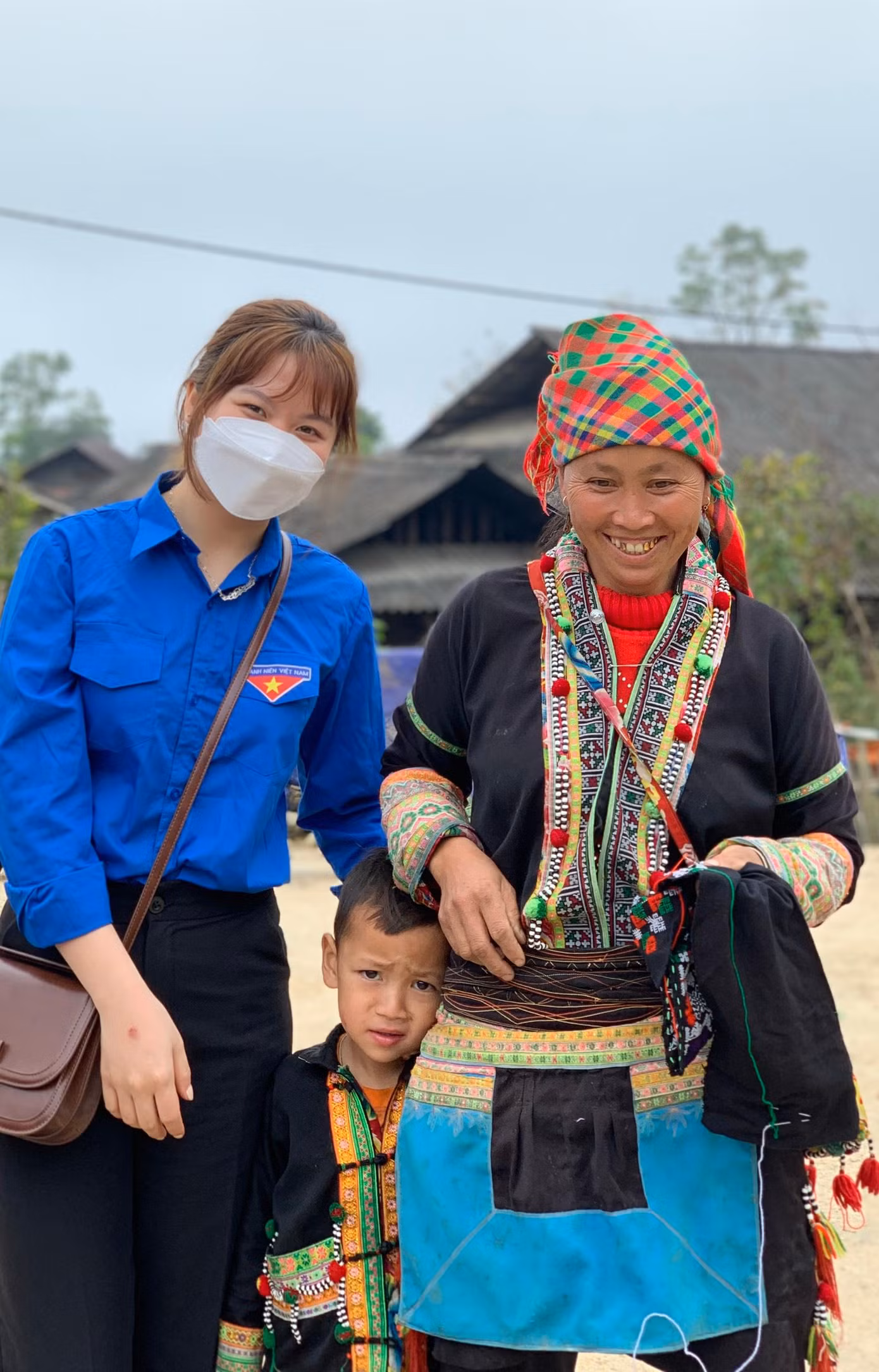 Trong thời gian học tập tại trường, song song với việc học, Anh Thư luôn tích cực tham gia các hoạt động Đoàn – Hội.