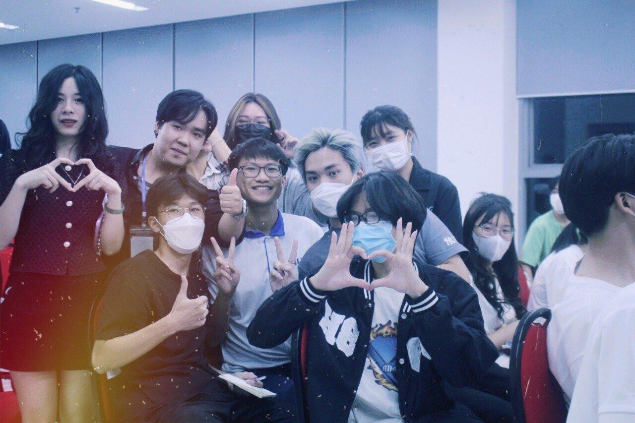 Chính nơi đây là môi trường năng động, sáng tạo, thân thiện giúp Hoàng Long cùng các thành viên phát triển tối đa kỹ năng của bản thân.