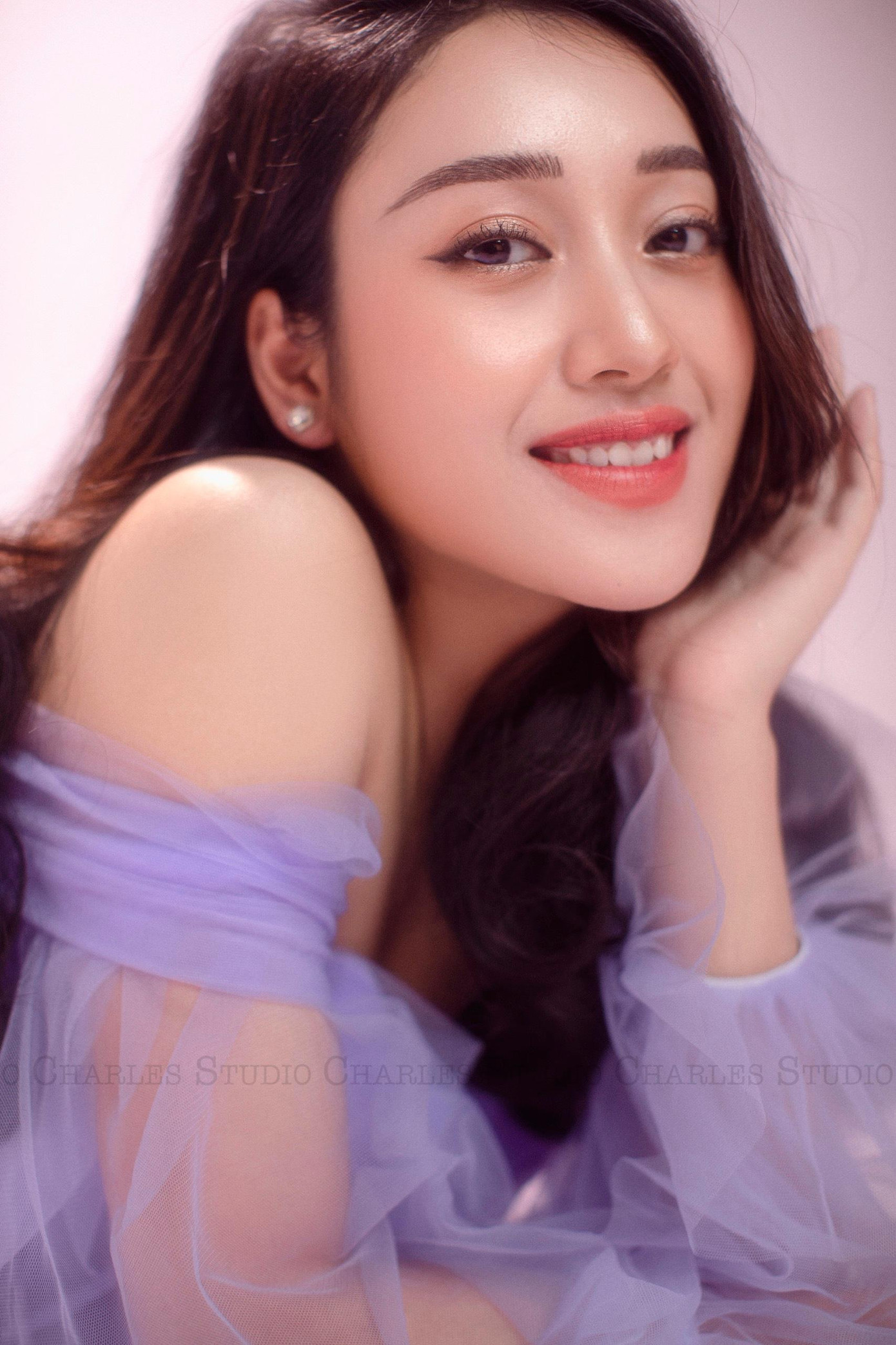 Không chỉ là cô biên tập viên tài giỏi, Minh Phương còn là một người giàu lòng nhân ái, biết cống hiến giá trị cho cộng đồng.